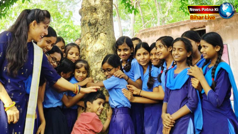 आधार से लिंक किए बिना भी छात्रों के खाते में भेजी जाएगी राशि, शिक्षा विभाग ने बदला फैसला