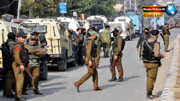 जम्मू-कश्मीर में आतंकवादियों ने की अंधाधुंध फायरिंग, पूर्व सैनिक की मौत; पत्नी और बेटी को लगी गोली